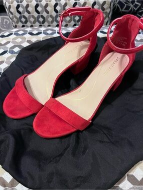 Dream Pairs Red Suede Ankle Strap Block Heel Sandals Size 9.5